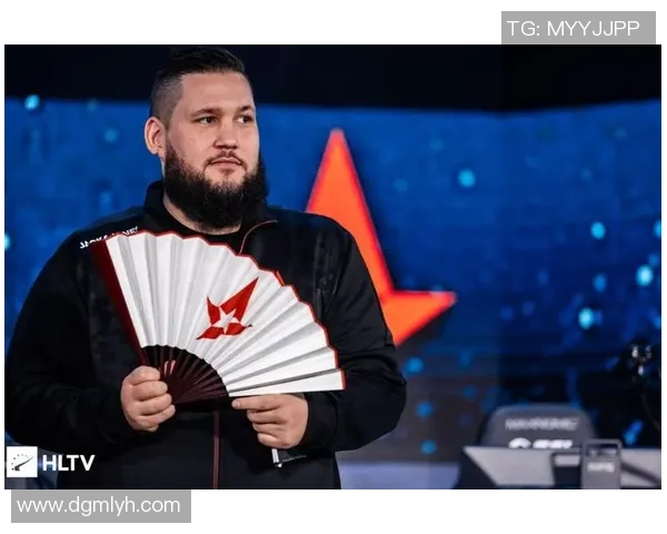 聚焦CSGO：WE战队灵活战术与团队协作的深度分析与探讨